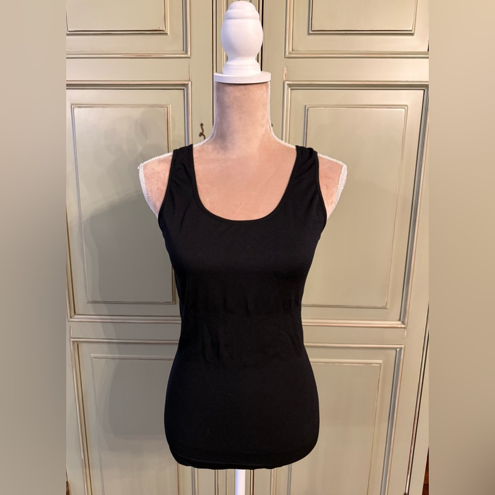 Marilyn Monroe- Black Sleeveless Women's Shapewear Top. Size XL.